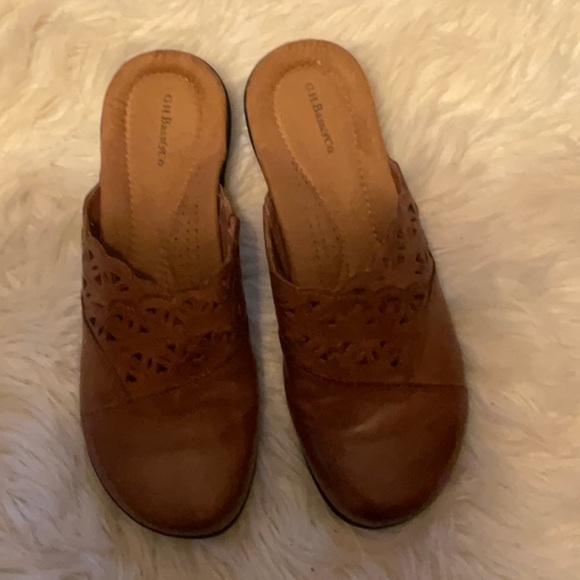 G.H. & Co Women Effie Leather Clogs Size 9 - Picture 1 of 7